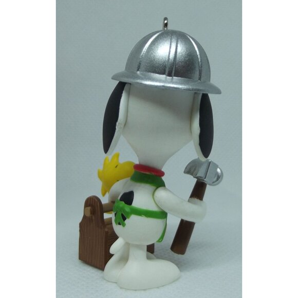 Hallmark Keepsake Ornament 2015 Building Buddies Spotlight Snoopy Peanuts 18th - Picture 8 of 12